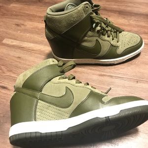 Nike Sky High Dunks